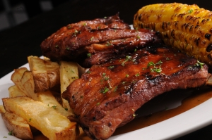barbecue ribs and corn